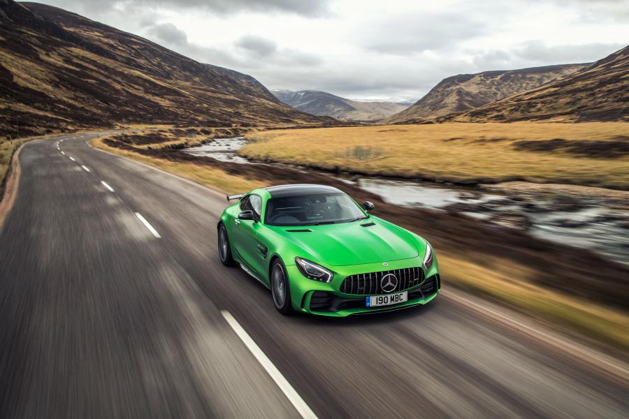  Mercedes-AMG GT R 2017 года  (UK) (фото 12 из 40)